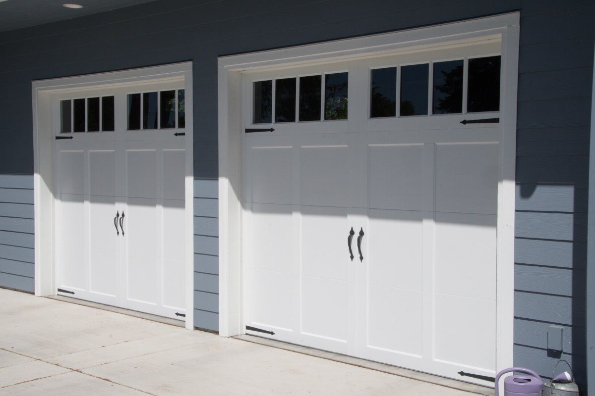 Prompt Garage Door Services - White Garage Door